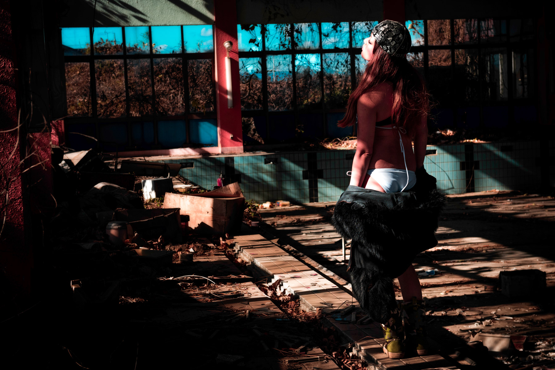 abandoned, haikyo, japan, japanese, kanto, model, people, ruin, swimming-pool, tochigi, urban exploration, urbex