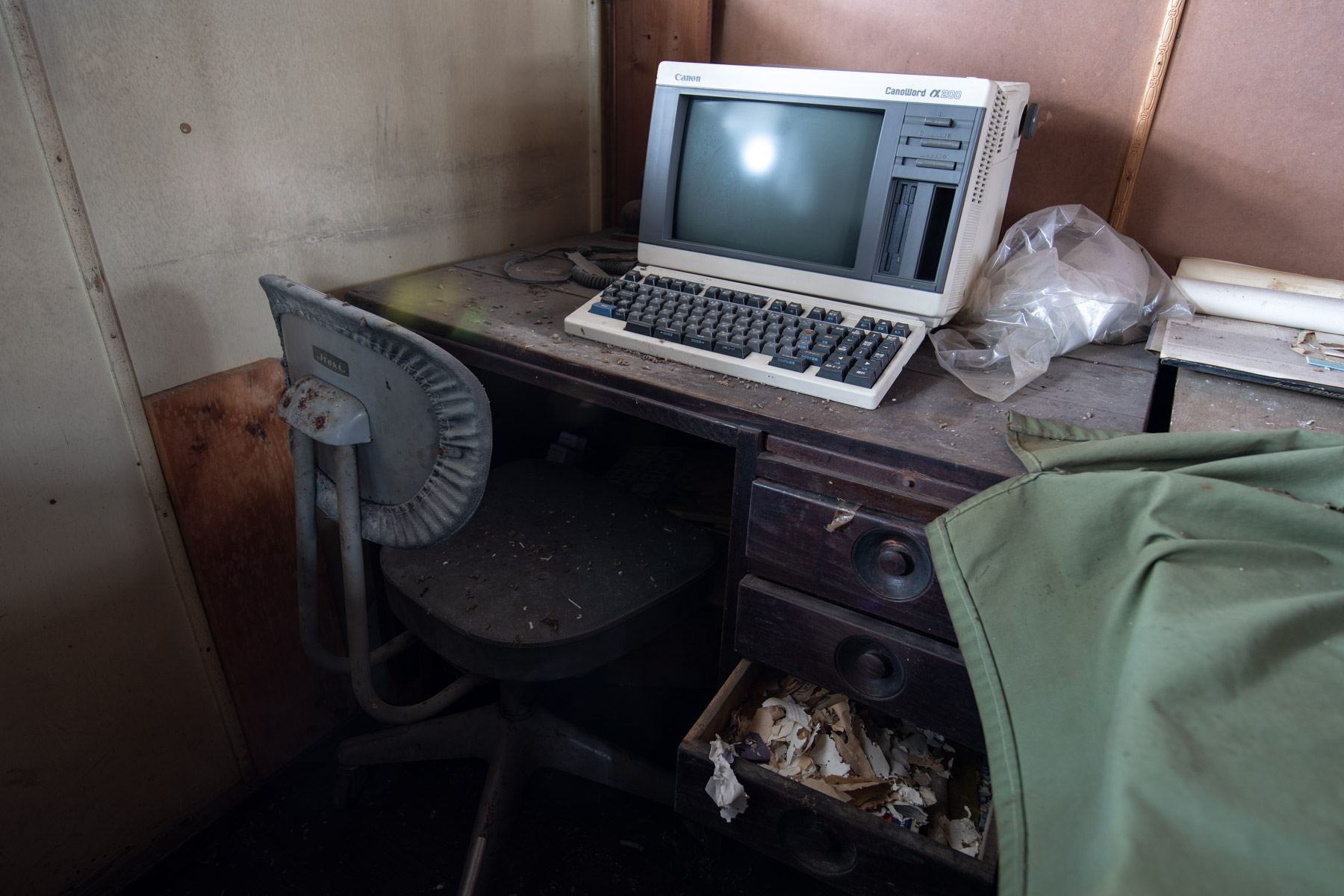 abandoned, akita, computer, factory, haikyo, japan, japanese, ruin, snow, thing, tohoku, urban exploration, urbex, winter