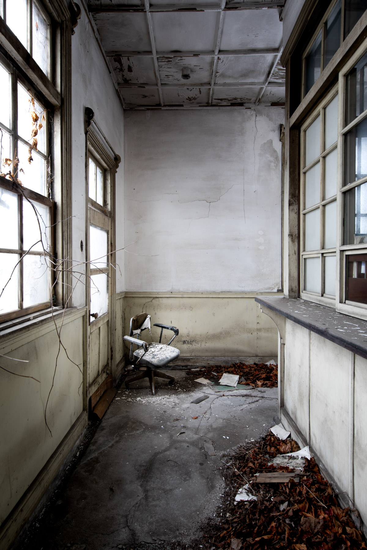 abandoned, akita, factory, haikyo, japan, japanese, ruin, snow, tohoku, urban exploration, urbex, winter