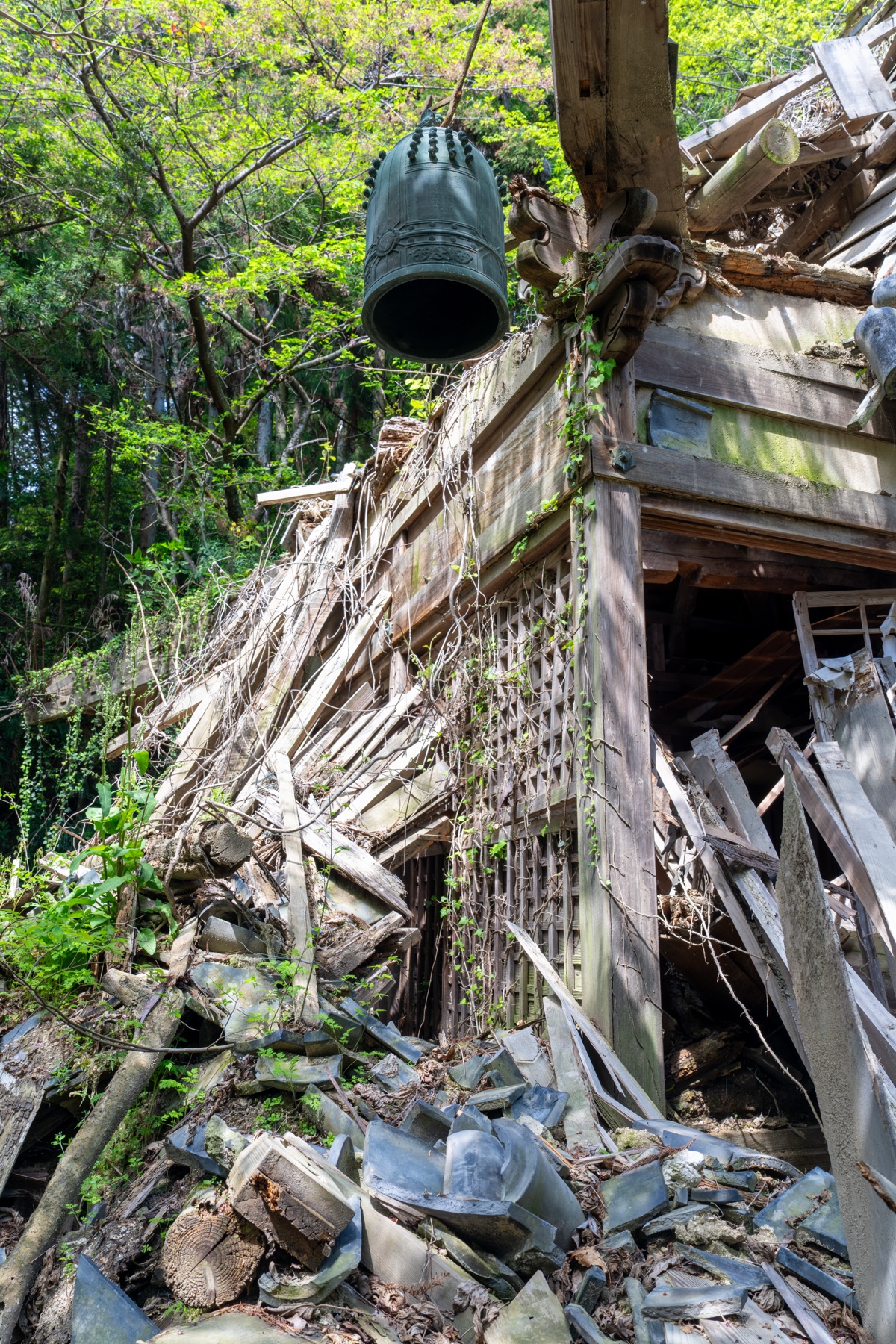 abandoned, haikyo, japan, japanese, religion, ruin, temple, urban exploration, urbex
