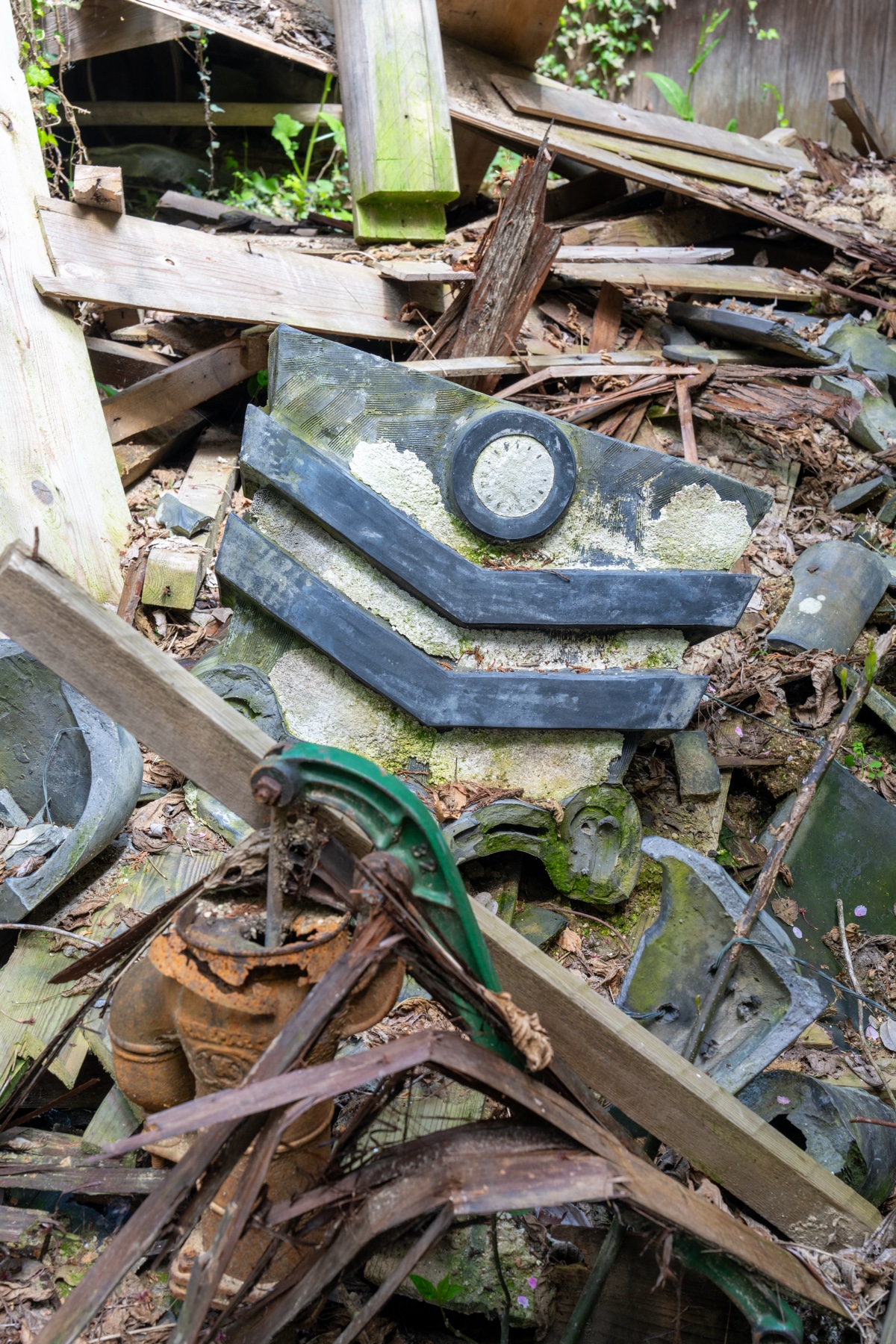 abandoned, haikyo, japan, japanese, religion, ruin, temple, urban exploration, urbex
