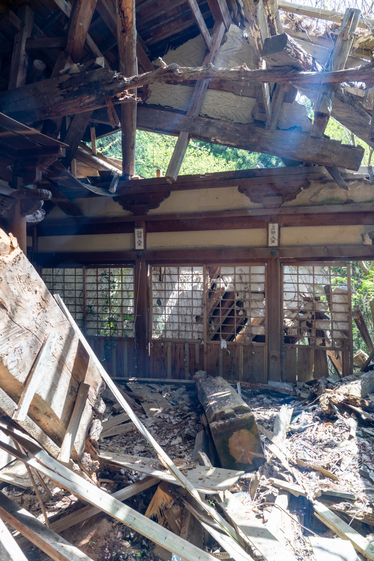 abandoned, haikyo, japan, japanese, religion, ruin, temple, urban exploration, urbex