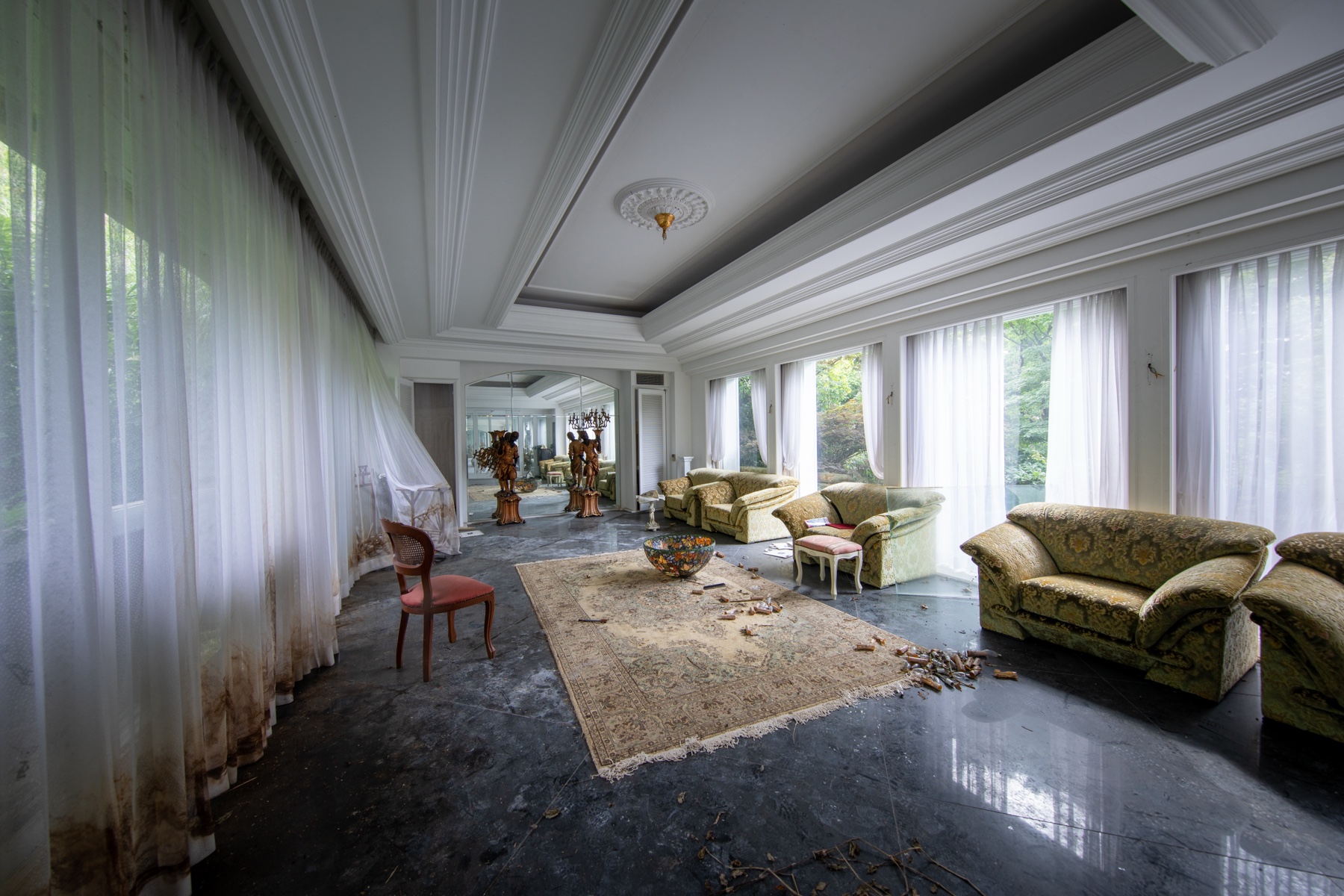 abandoned, bubble, haikyo, japan, japanese, luxury, mansion, marble, ruin, urban exploration, urbex
