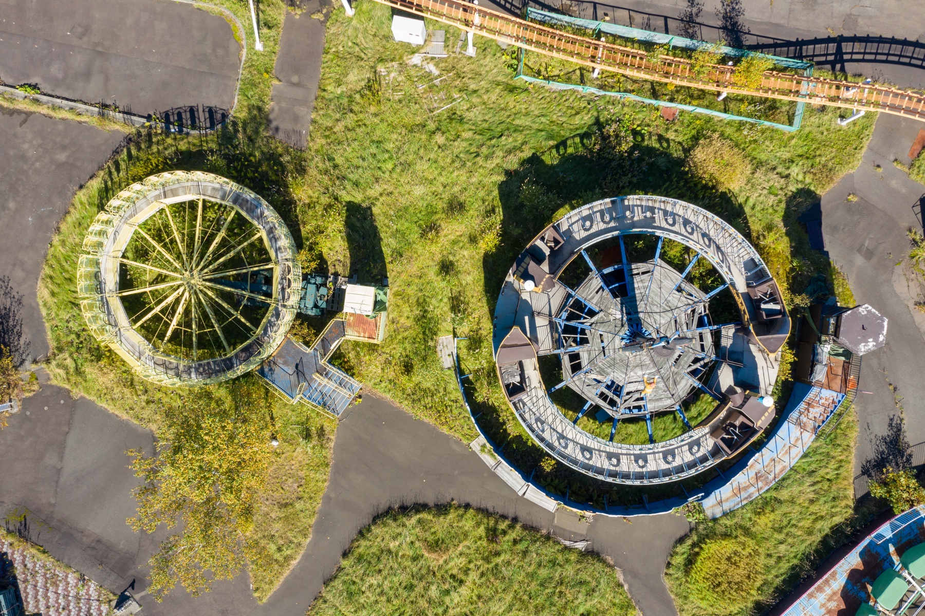 abandoned, amusement-park, ferris-wheel, haikyo, hokkaido, japan, japanese, ruin, snow, urban exploration, urbex, winter