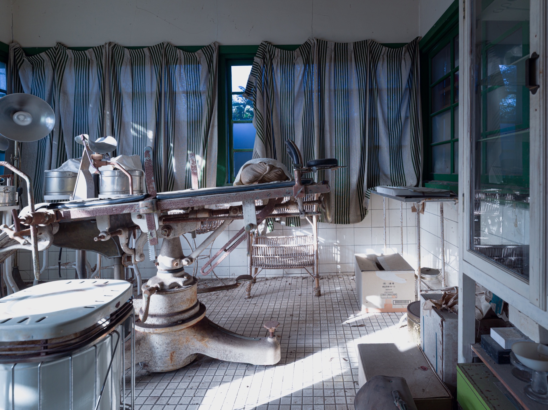 abandoned, clinic, haikyo, hospital, japan, japanese, ruin, urban exploration, urbex, wooden